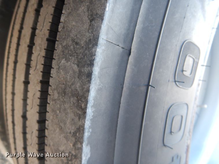 image for item HX9046 1996 Beaver Motor Coaches Monterey  RV