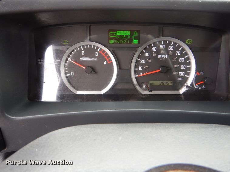 image for item HX9089 2012 Isuzu NPR  sprayer truck