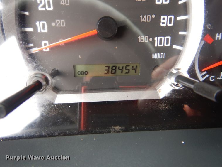 image for item HX9089 2012 Isuzu NPR  sprayer truck