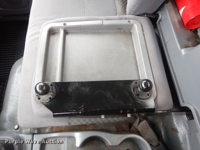 image for item HX9089 2012 Isuzu NPR  sprayer truck