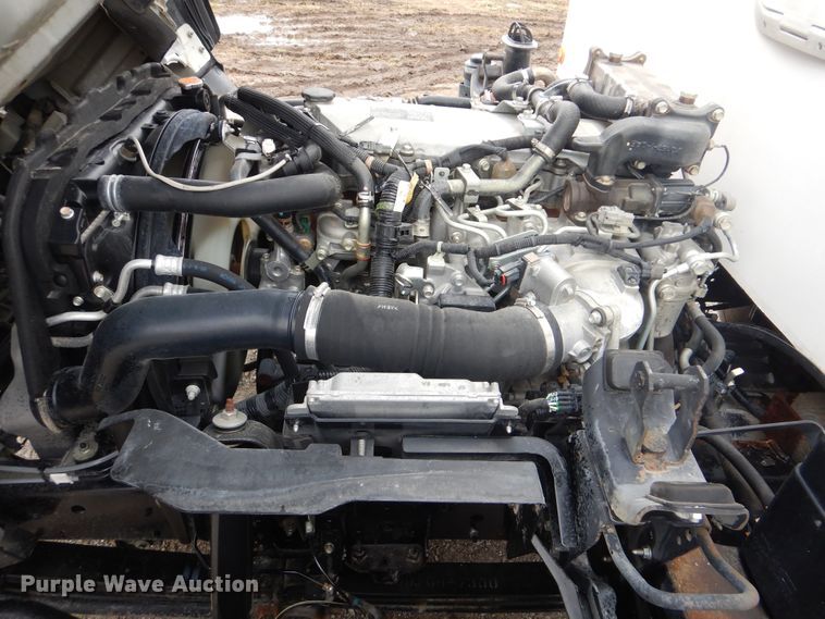 image for item HX9089 2012 Isuzu NPR  sprayer truck