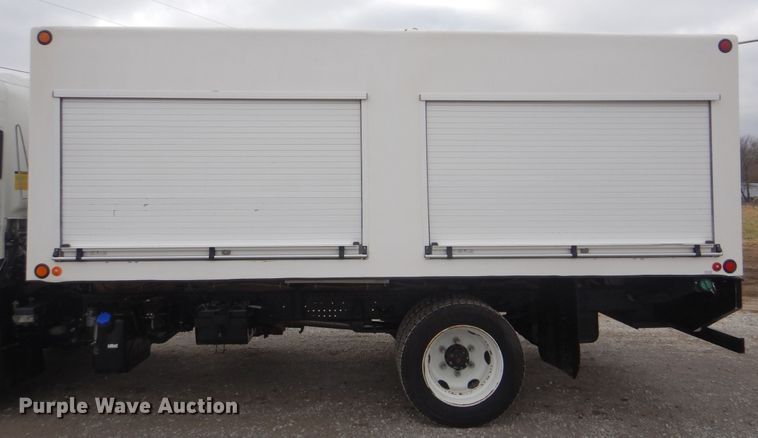 image for item HX9089 2012 Isuzu NPR  sprayer truck