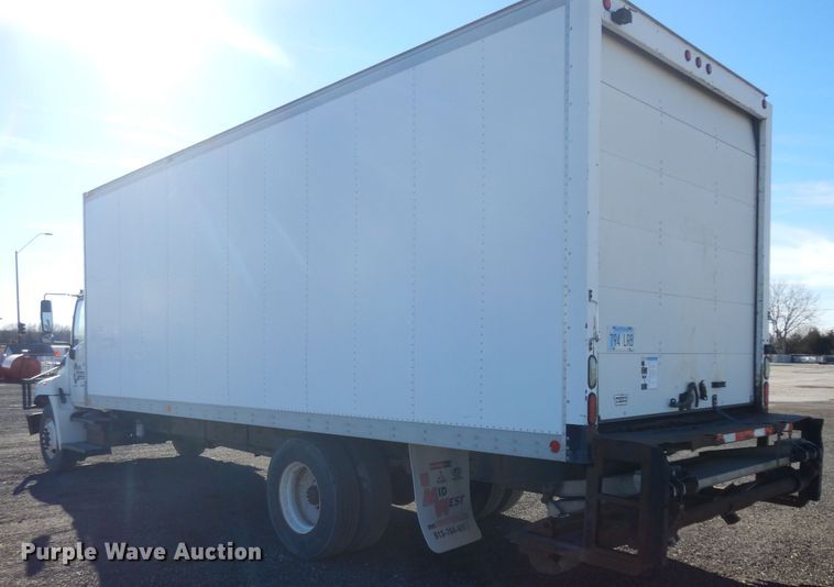 image for item IG9002 2007 Hino 268  box truck