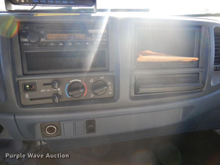 image for item IG9002 2007 Hino 268  box truck