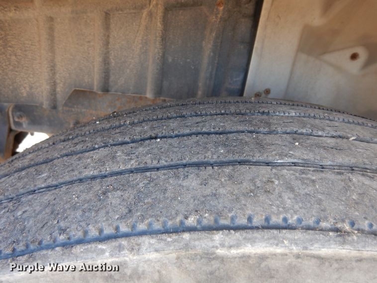 image for item IG9002 2007 Hino 268  box truck