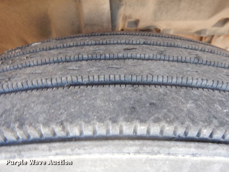 image for item IG9002 2007 Hino 268  box truck