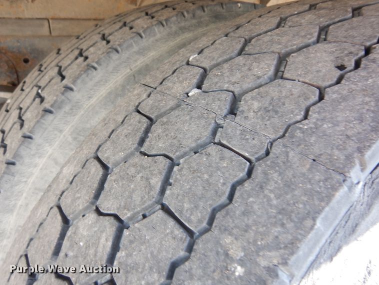 image for item IG9002 2007 Hino 268  box truck