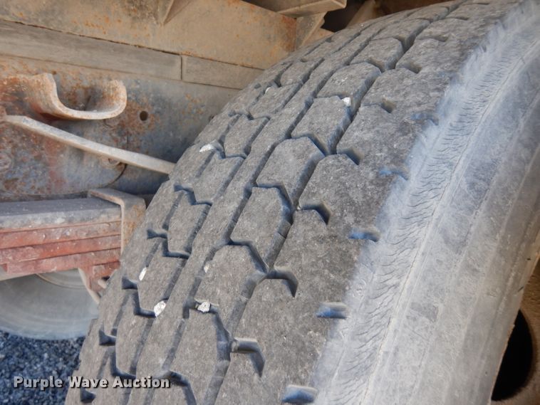 image for item IG9002 2007 Hino 268  box truck