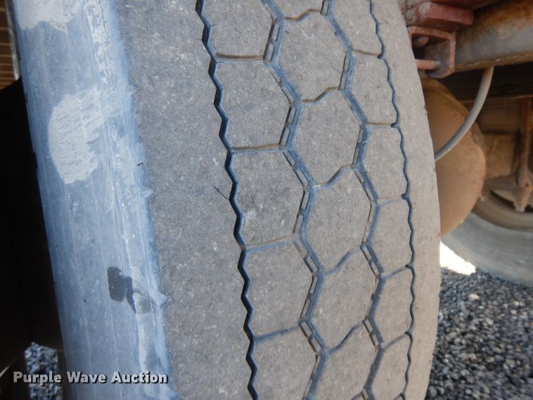 image for item IG9002 2007 Hino 268  box truck