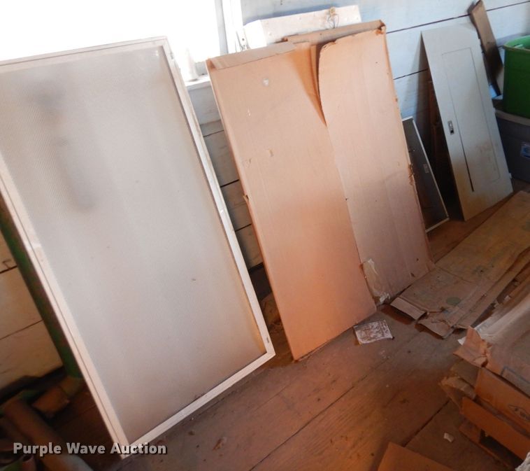 image for item IG9089 Electrical equipment