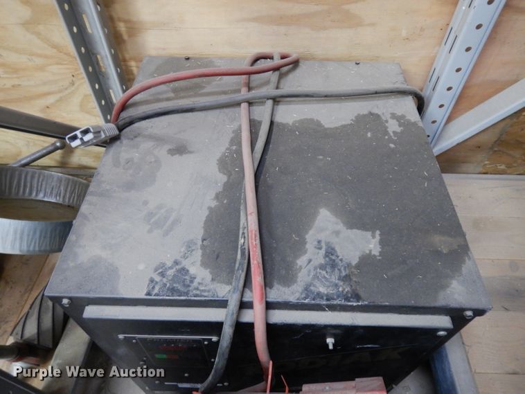 image for item IG9094 (5) Kodiak forklift chargers