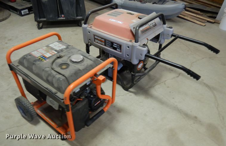 image for item IG9095 (2) Generac generators