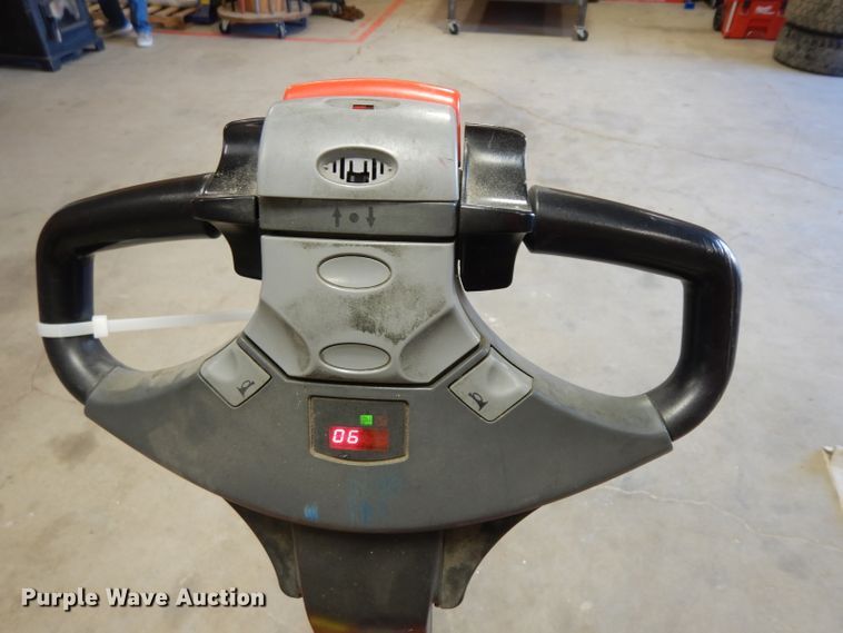 image for item IG9096 Raymond 102T-F45L pallet jack