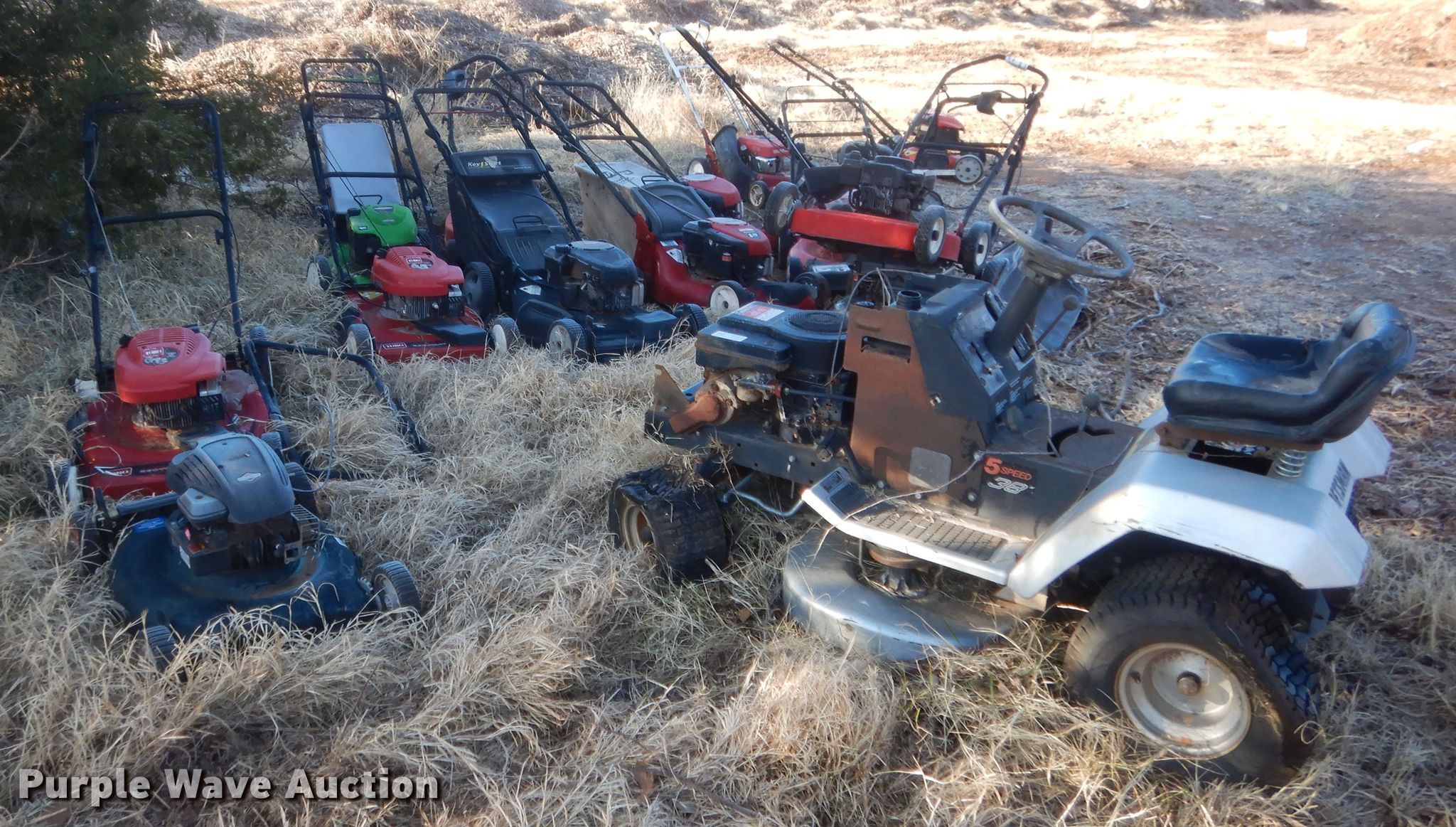 Approximately 13 lawn mowers in Oklahoma City, OK Item DJ2156 sold