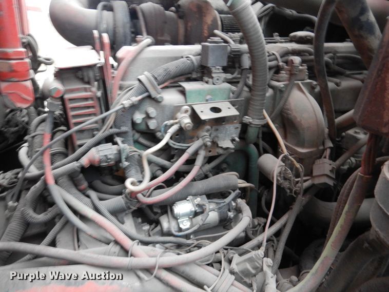 image for item AF9901 1999 Volvo Xpeditor  refuse truck