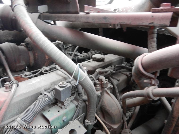 image for item AF9901 1999 Volvo Xpeditor  refuse truck