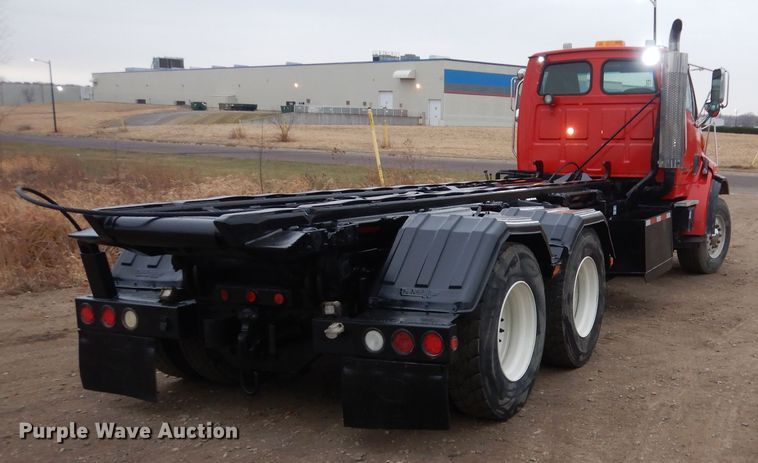 image for item AF9902 2002 Sterling L-Line  roll-off container truck