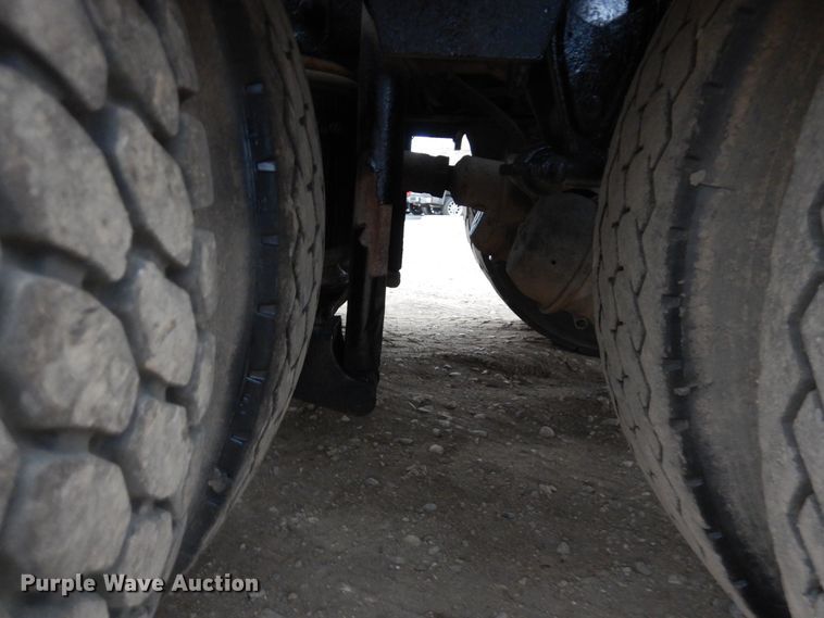 image for item AF9902 2002 Sterling L-Line  roll-off container truck