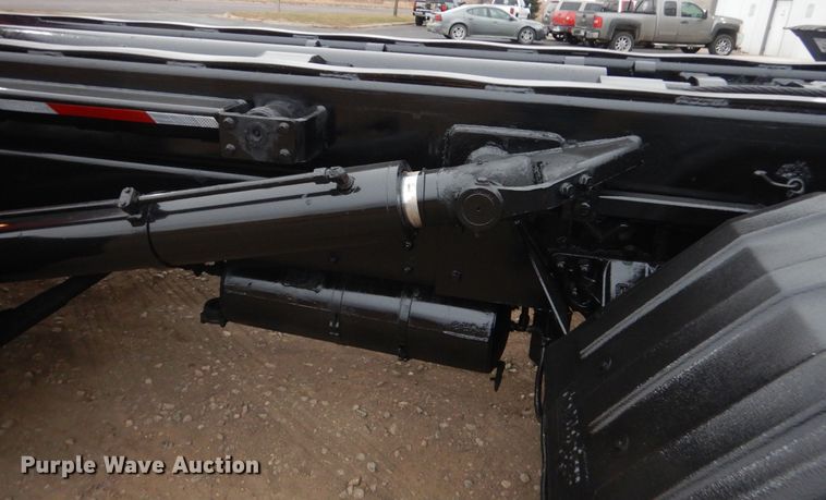 image for item AF9902 2002 Sterling L-Line  roll-off container truck