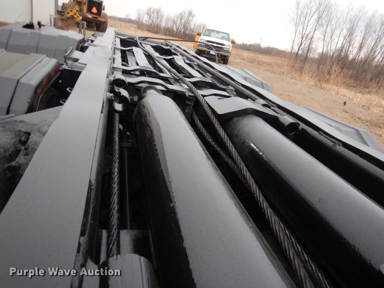 image for item AF9902 2002 Sterling L-Line  roll-off container truck