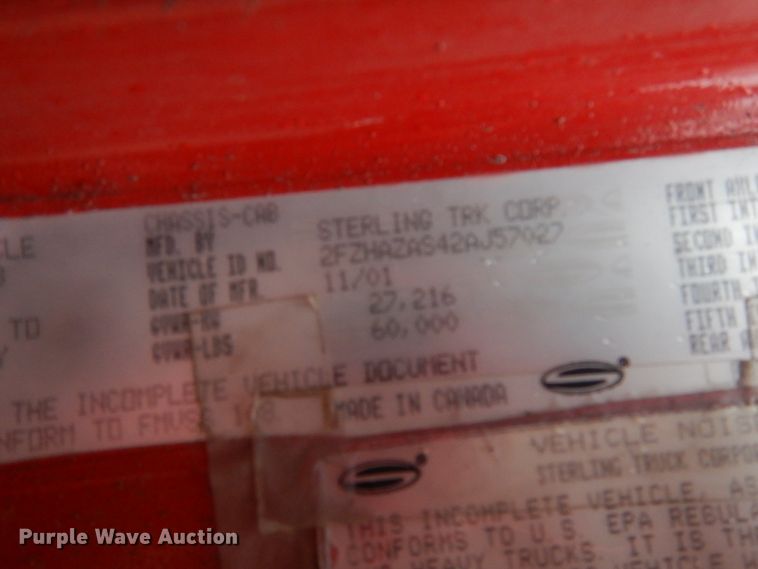 image for item AF9902 2002 Sterling L-Line  roll-off container truck