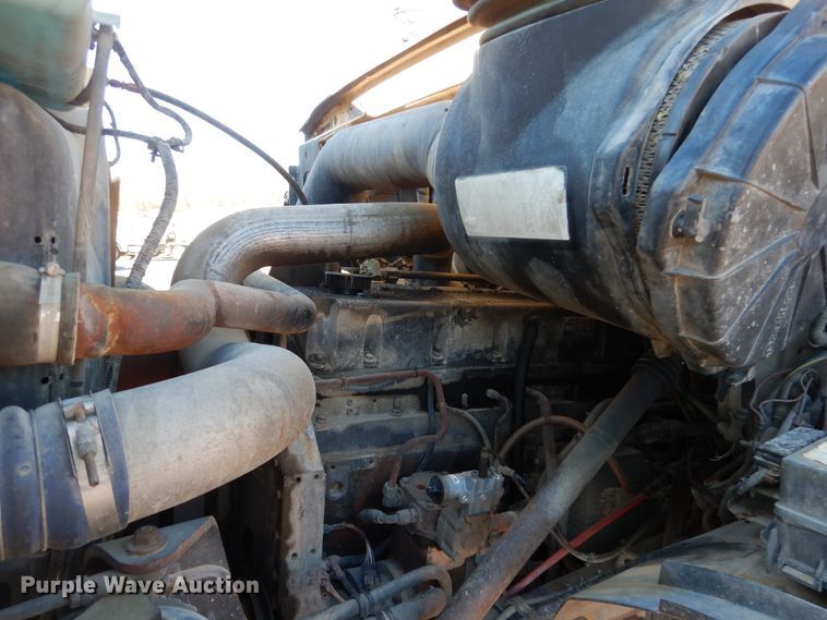 image for item AF9905 1999 Sterling L-Line  ready mix truck