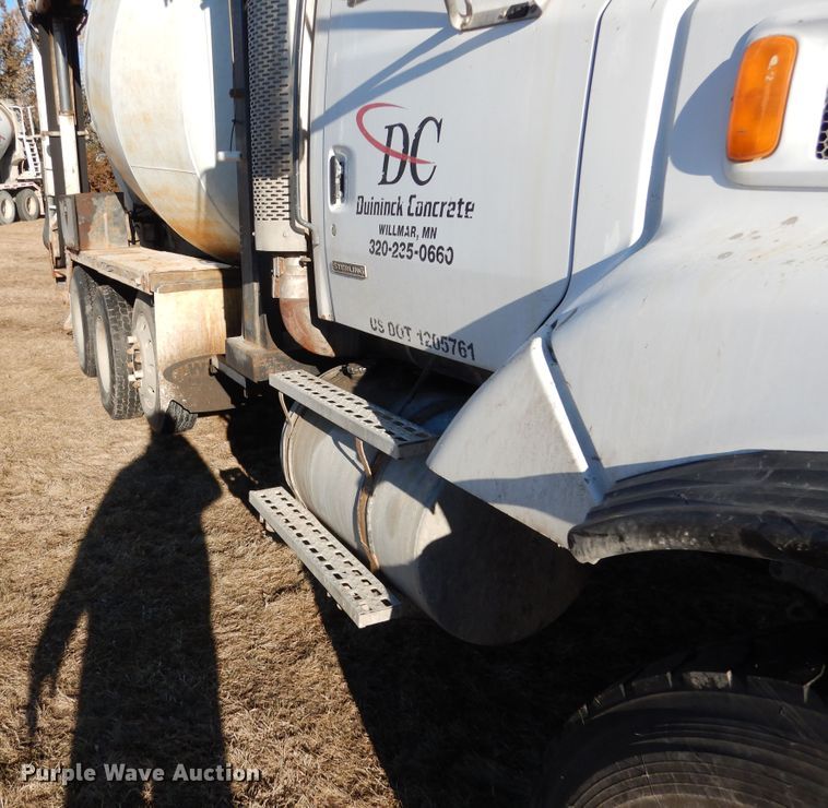 image for item AF9905 1999 Sterling L-Line  ready mix truck