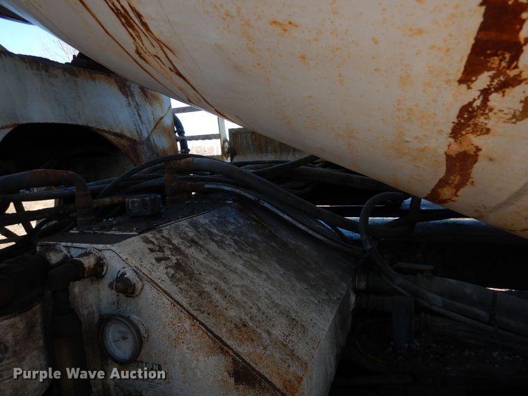 image for item AF9905 1999 Sterling L-Line  ready mix truck