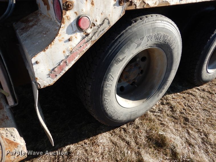 image for item AF9905 1999 Sterling L-Line  ready mix truck