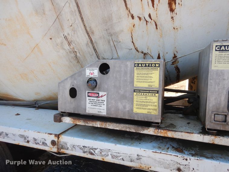 image for item AF9905 1999 Sterling L-Line  ready mix truck