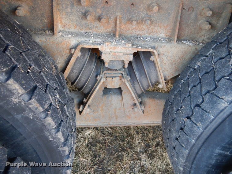 image for item AF9905 1999 Sterling L-Line  ready mix truck