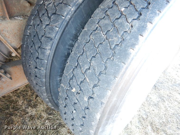 image for item AF9905 1999 Sterling L-Line  ready mix truck