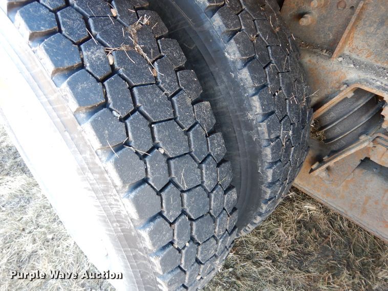 image for item AF9905 1999 Sterling L-Line  ready mix truck