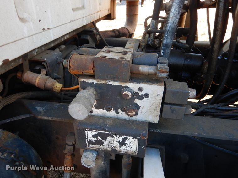 image for item AF9905 1999 Sterling L-Line  ready mix truck