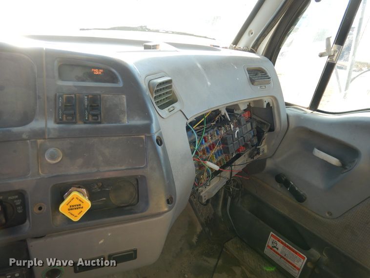 image for item AF9905 1999 Sterling L-Line  ready mix truck