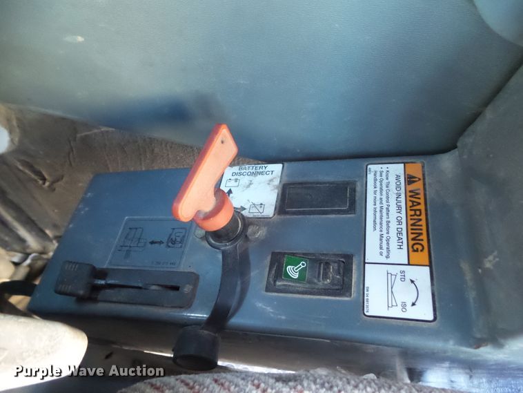 image for item DA7033 2006 Bobcat 442C  mini excavator