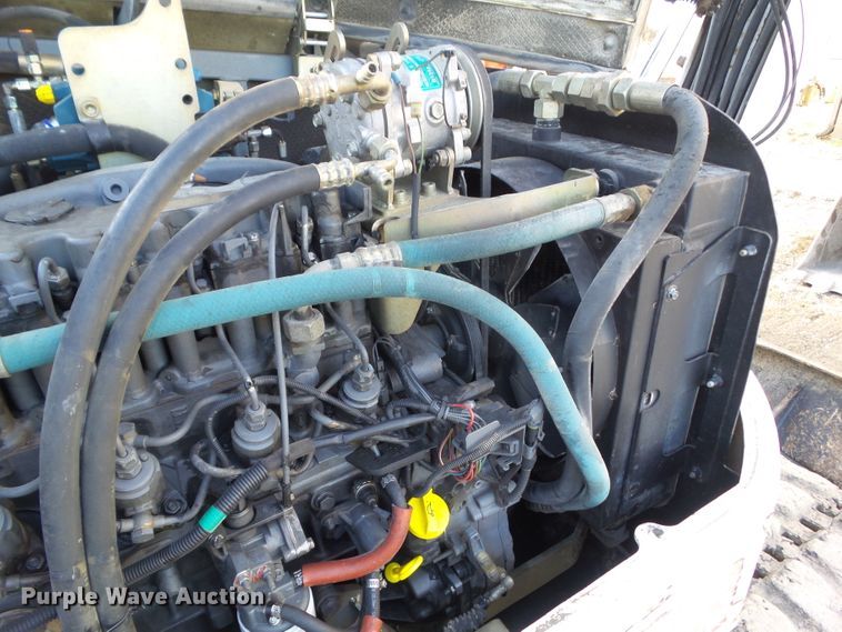 image for item DA7033 2006 Bobcat 442C  mini excavator