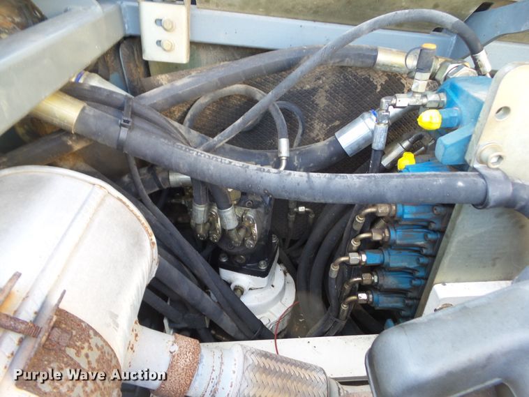 image for item DA7033 2006 Bobcat 442C  mini excavator