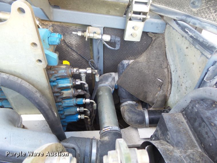 image for item DA7033 2006 Bobcat 442C  mini excavator