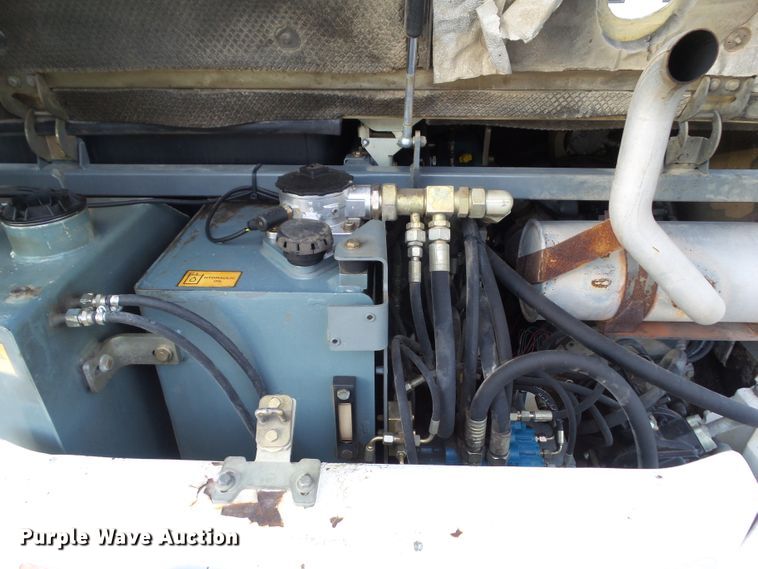 image for item DA7033 2006 Bobcat 442C  mini excavator