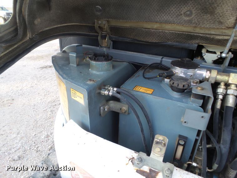 image for item DA7033 2006 Bobcat 442C  mini excavator