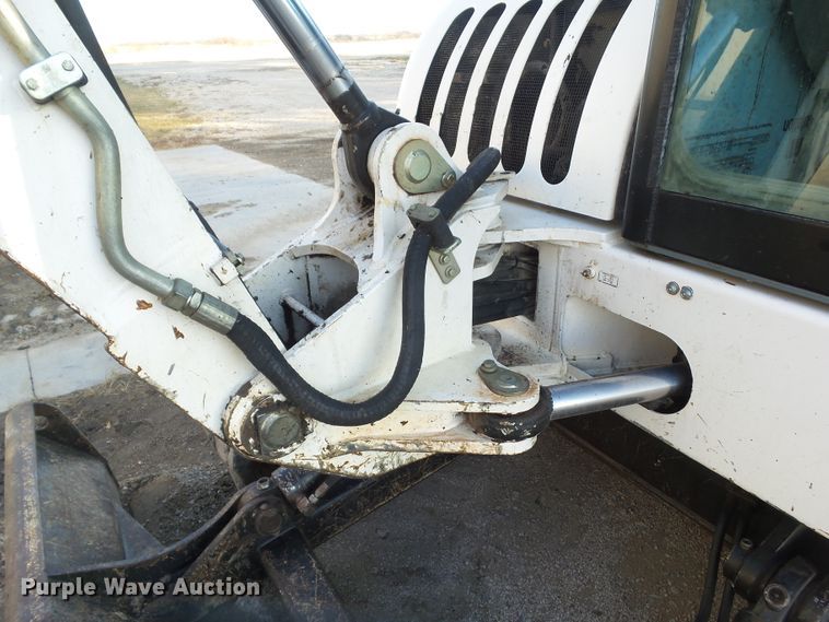 image for item DA7033 2006 Bobcat 442C  mini excavator