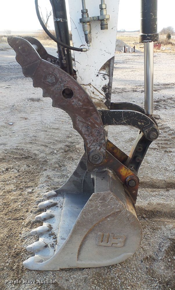 image for item DA7033 2006 Bobcat 442C  mini excavator