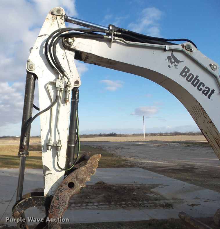 image for item DA7033 2006 Bobcat 442C  mini excavator