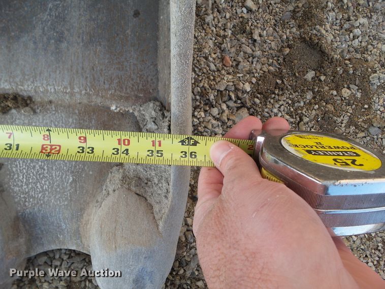 image for item DA7033 2006 Bobcat 442C  mini excavator