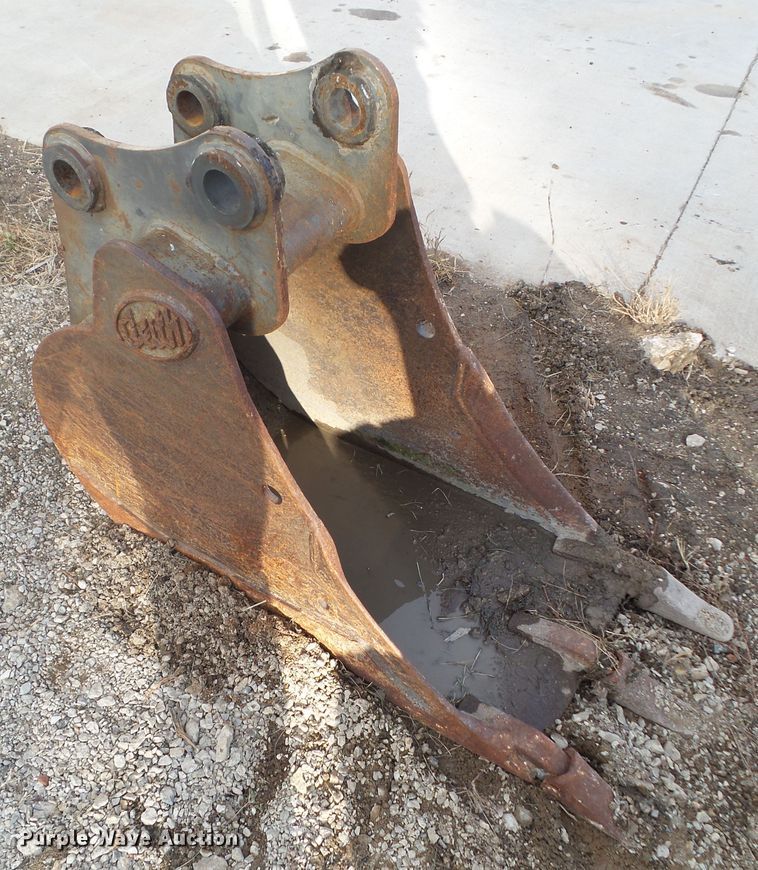 image for item DA7033 2006 Bobcat 442C  mini excavator