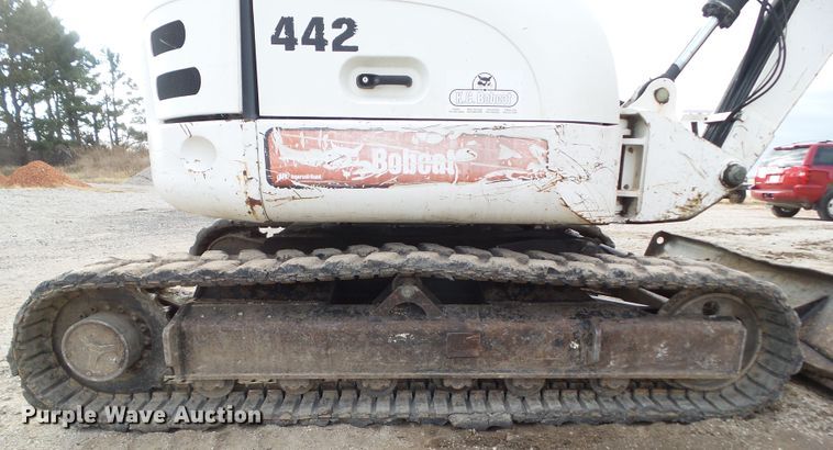 image for item DA7033 2006 Bobcat 442C  mini excavator