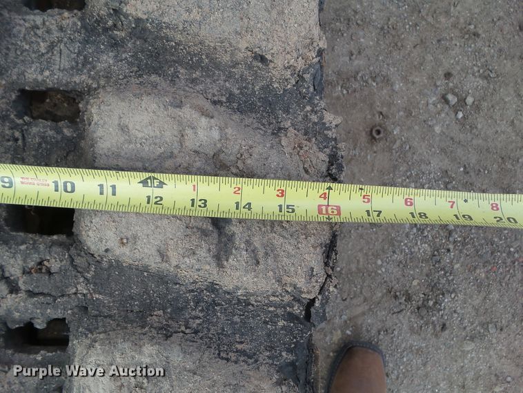 image for item DA7033 2006 Bobcat 442C  mini excavator