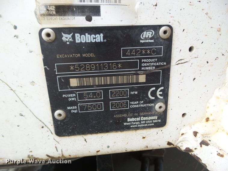 image for item DA7033 2006 Bobcat 442C  mini excavator