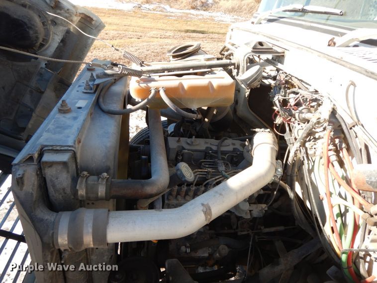 image for item DF3237 1993 Ford L8000  crane truck